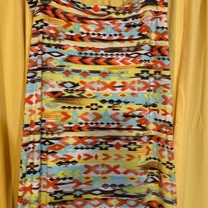 Women’s MULTICOLOR polyester skirt. Size 2X. Gently worn